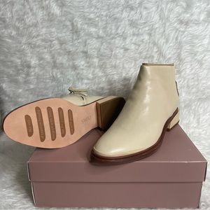New SARTO Nemi Bootie size 8.5